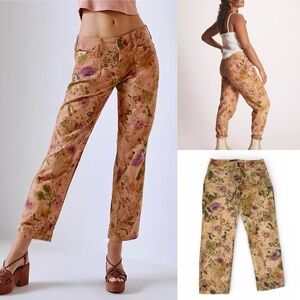 Anthropologie Pilcro The Wanderer Low-Rise Pants Floral Size 28 Cropped